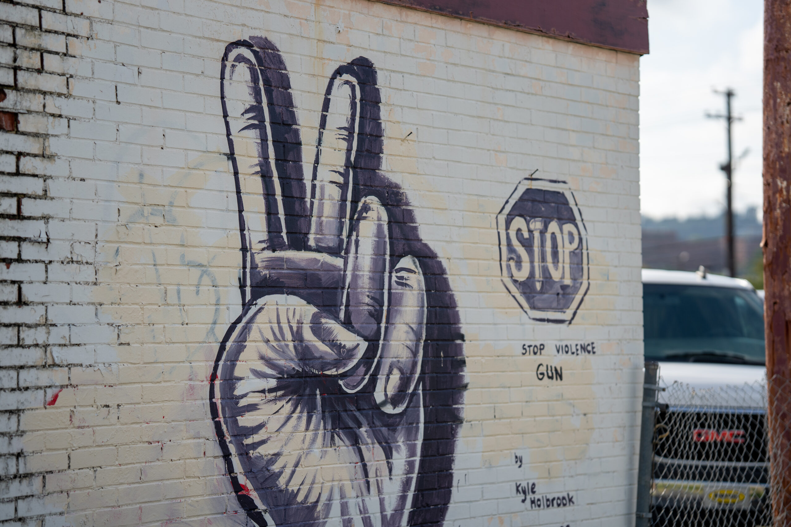 American artist unveils Peace Birmingham mural in Southside | Bham Now