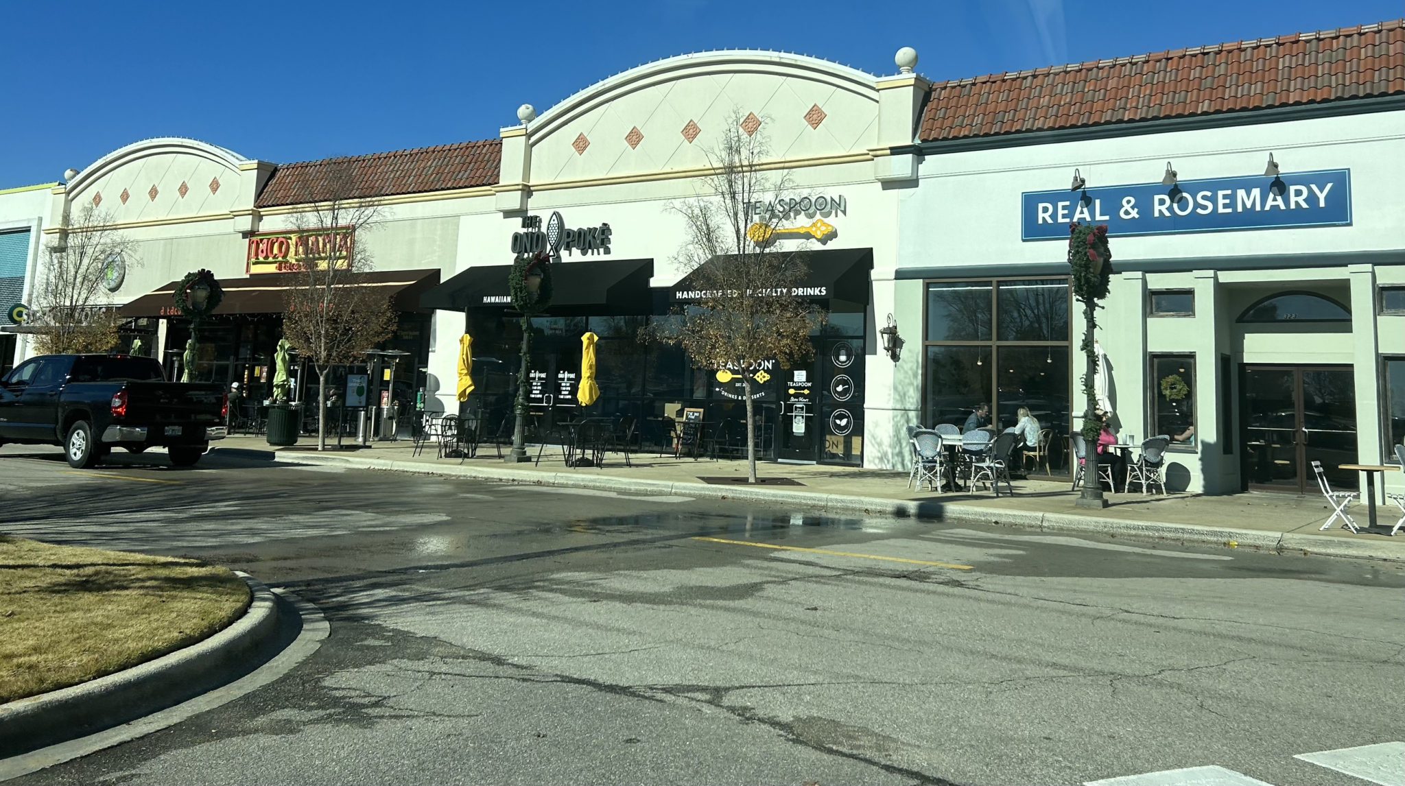 Teaspoon, a new boba tea café, opens at The Summit next to Ono Poké, Dec. 1