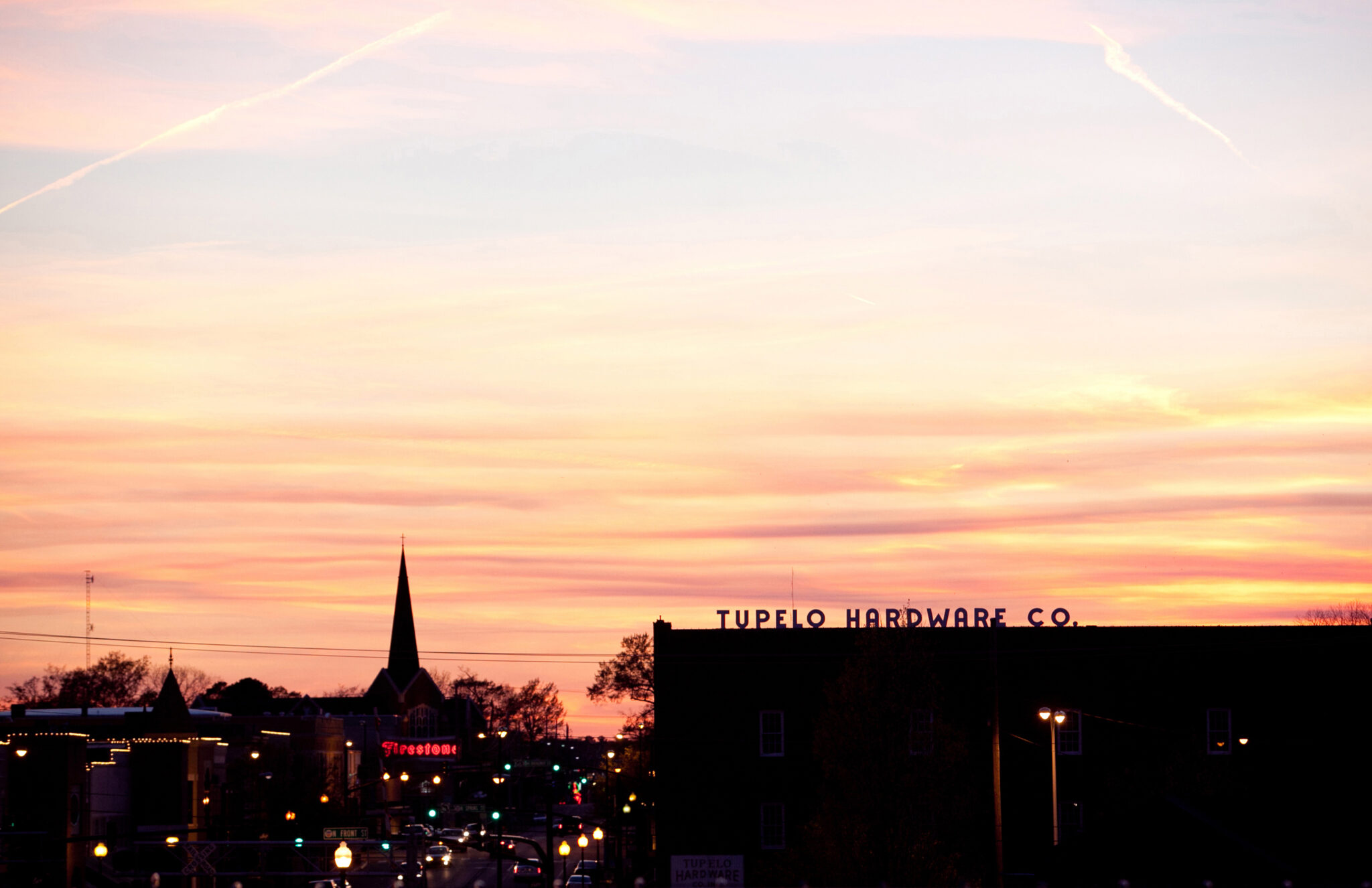 Check out the Tupelo Cocktail Trail, delicious food + one amazing New Year’s Eve Party