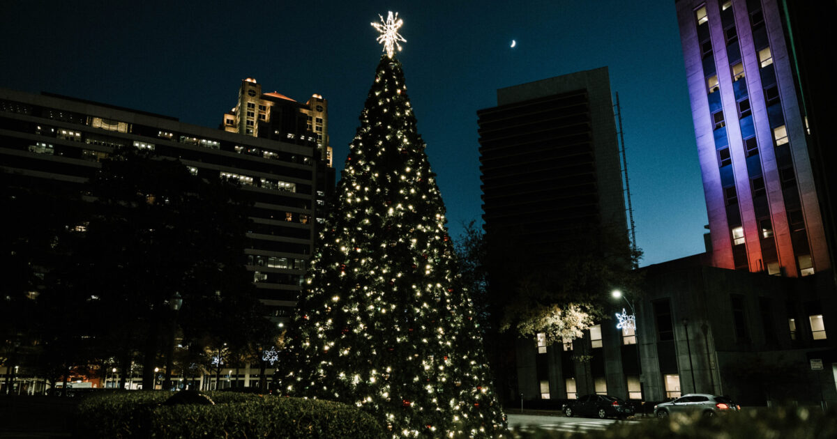 What’s open + closed on Christmas Day 2024 in The Magic City