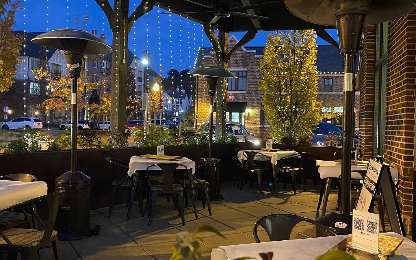 13 restaurants with heated patios in Birmingham 13 restaurants with heated patios in Birmingham