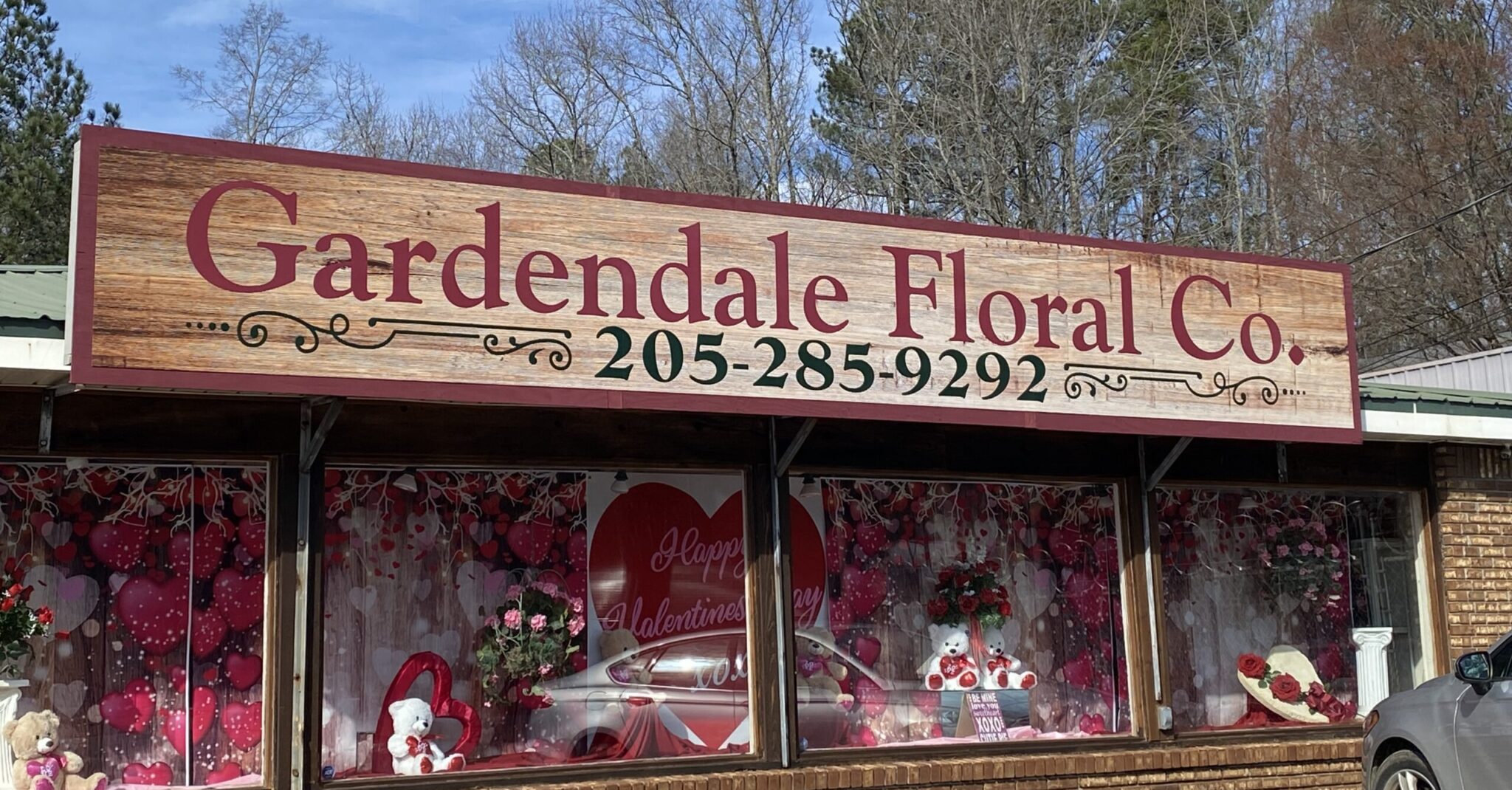 Gardendale opens new floral shop and announces Chipotle construction