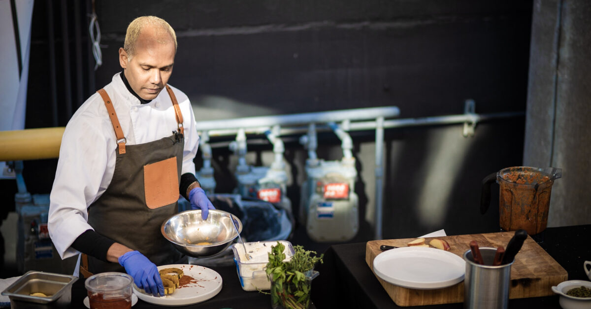 Chef Sedesh Wilkerson from Hoover’s The Anvil Pub to battle it out on Food Network’s “Beat Bobby Flay” Chef Sedesh Wilkerson from Hoover’s The Anvil Pub to battle it out on Food Network’s “Beat Bobby Flay”