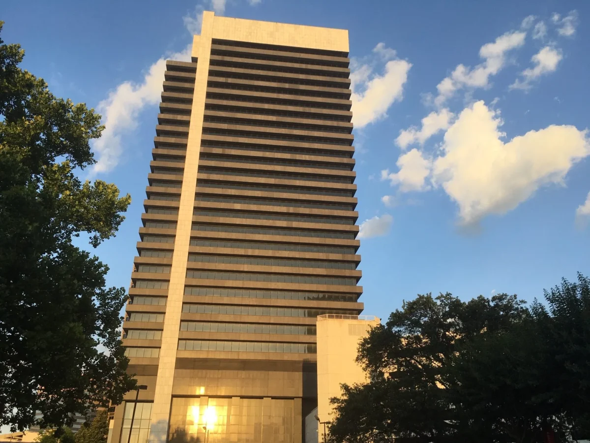 Former AT&T skyscraper, Birmingham’s 3rd tallest building, to reopen with luxury apartments this summer 3 At&t