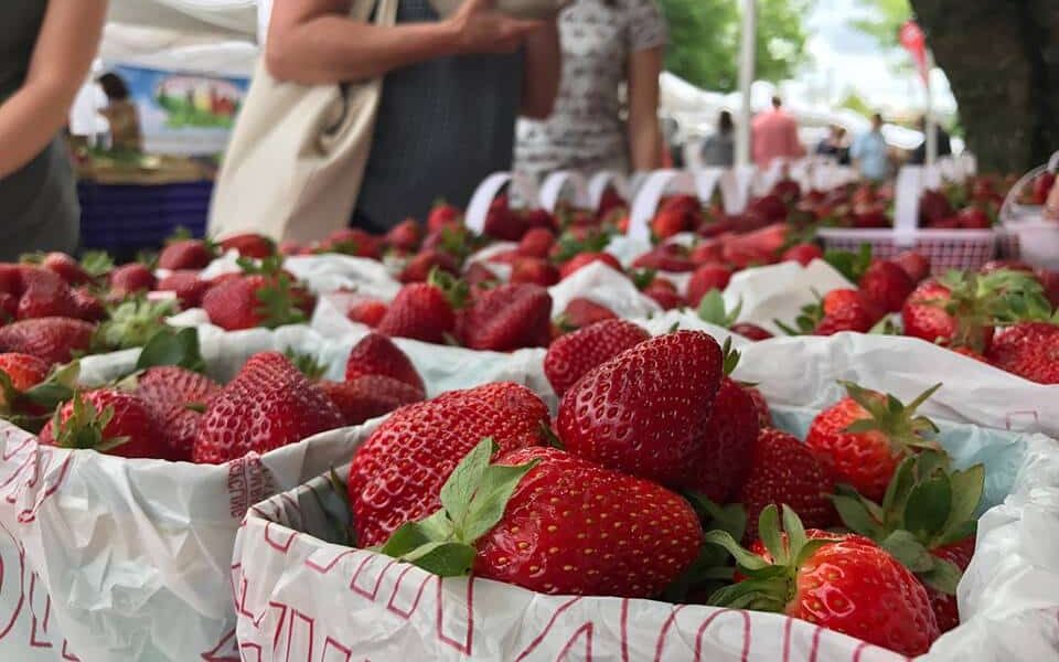 5 delicious spring strawberry menu items around the Magic City 5 delicious spring strawberry menu items around the Magic City