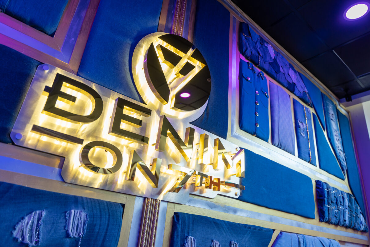 Popular denim-themed Lakeview bar adding food options Popular denim-themed Lakeview bar adding food options