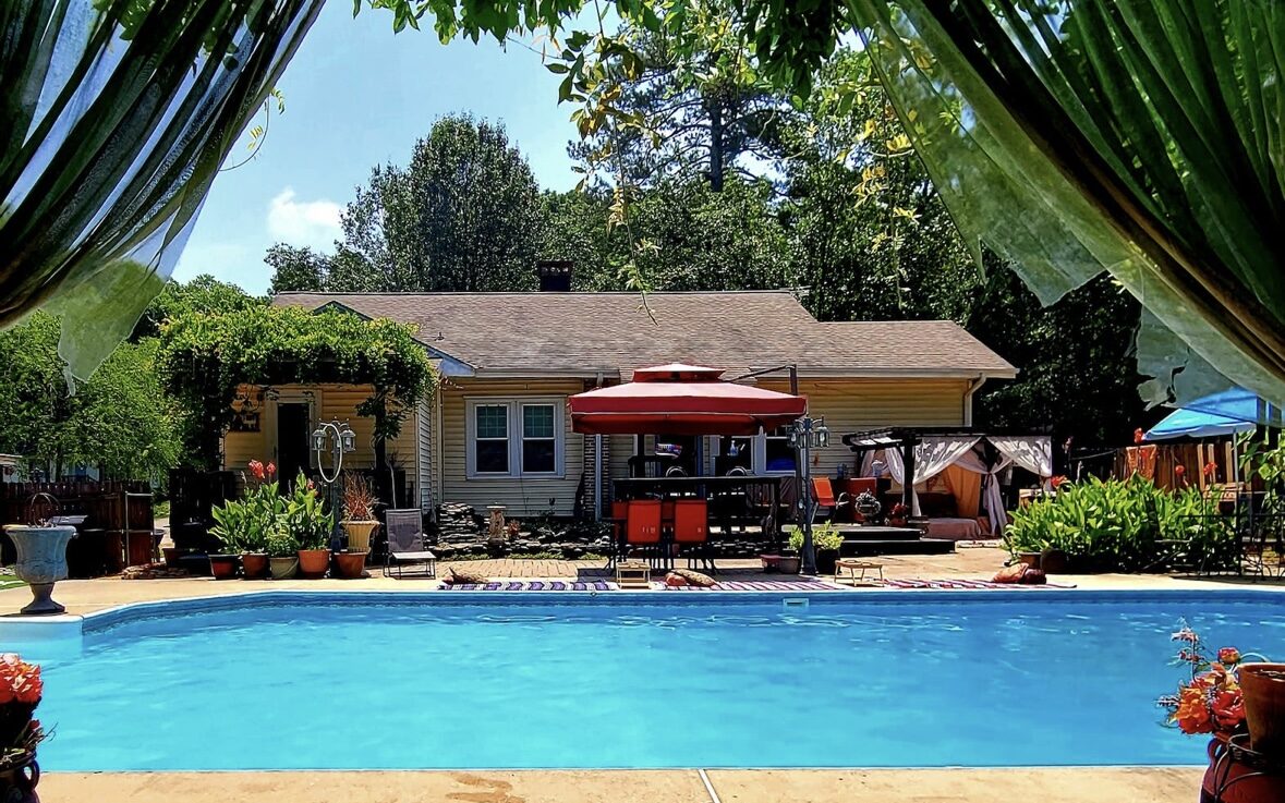 Rent private pools around Birmingham with this new app Rent private pools around Birmingham with this new app