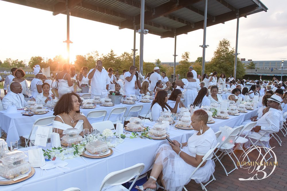 “Dîner en Blanc” is returning to Birmingham in August—everything you need to know “Dîner en Blanc” is returning to Birmingham in August—everything you need to know