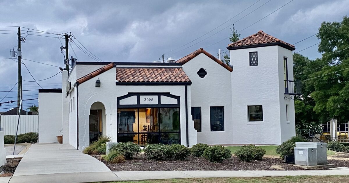 Taj India sets soft opening date at new Clairmont Avenue—former Bogue’s location Taj India sets soft opening date at new Clairmont Avenue—former Bogue’s location