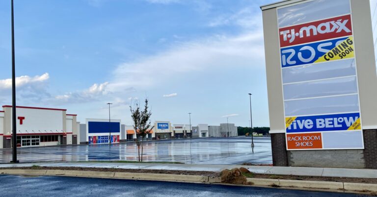 Two popular national restaurant chains are coming to Pell City