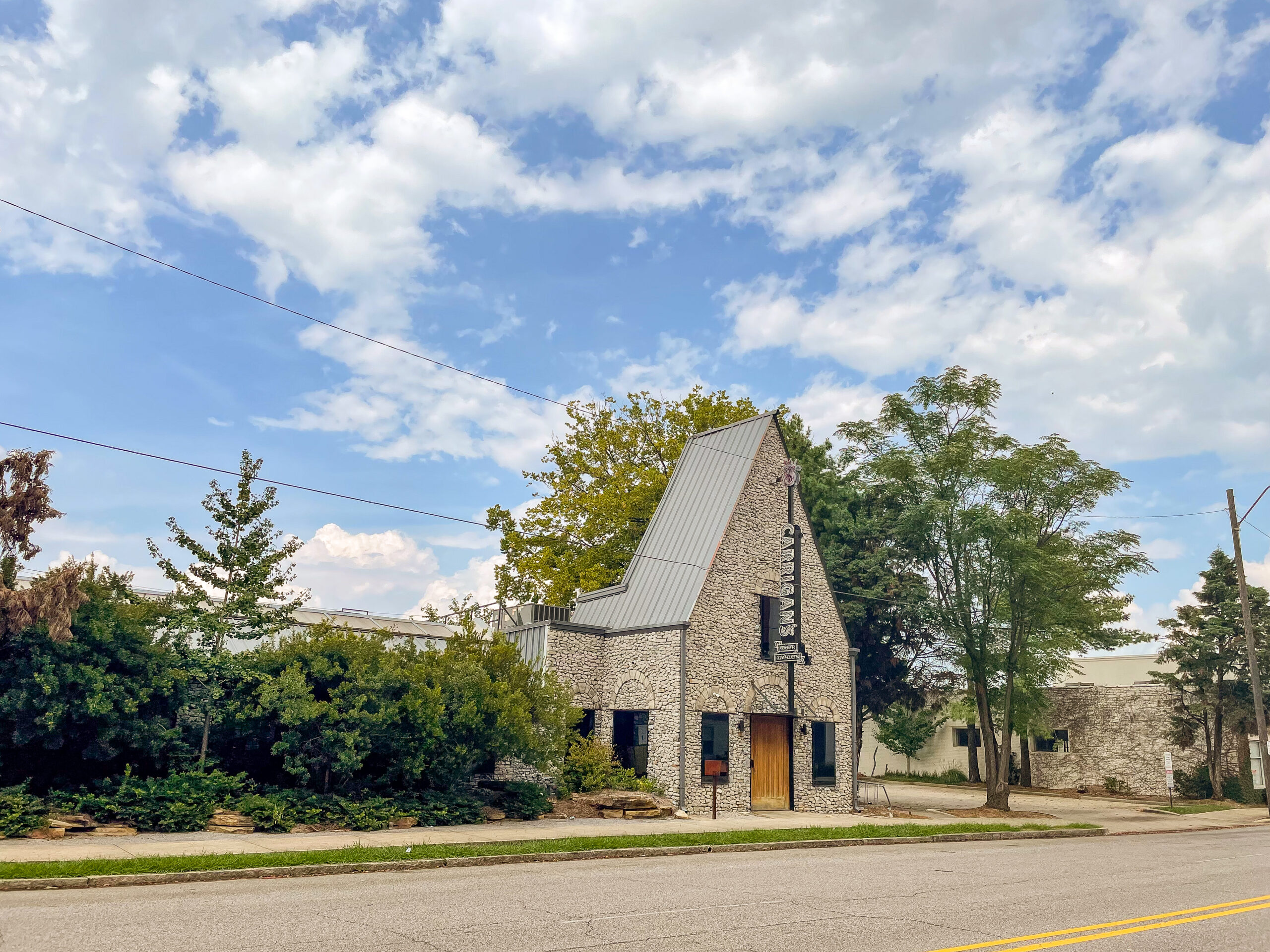 Carrigan’s Beer Garden sells for ,275,000 in Lakeview Carrigan’s Beer Garden sells for ,275,000 in Lakeview