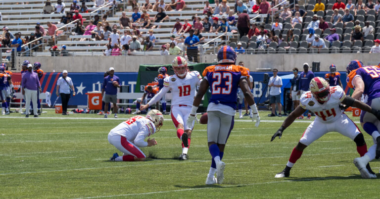 Former Birmingham Stallions kicker ties NFL longest field goal record