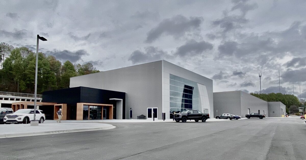Stivers opens largest Ford dealership in Alabama at Birmingham’s Palisades Shopping Center Stivers opens largest Ford dealership in Alabama at Birmingham’s Palisades Shopping Center