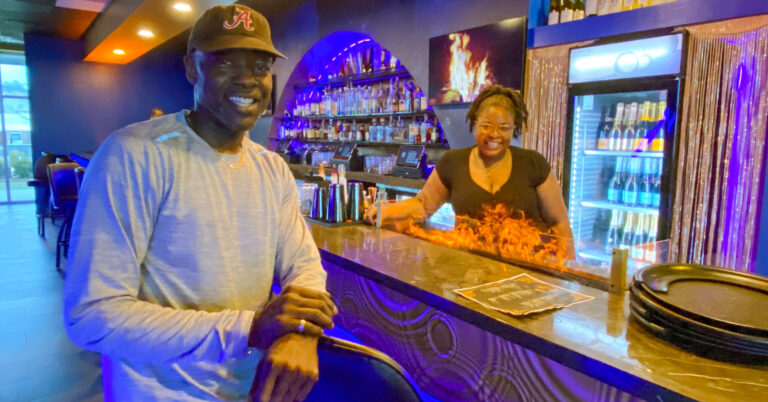 SNEAK PEEK: New champagne bar opens in Lakeview [VIDEO]