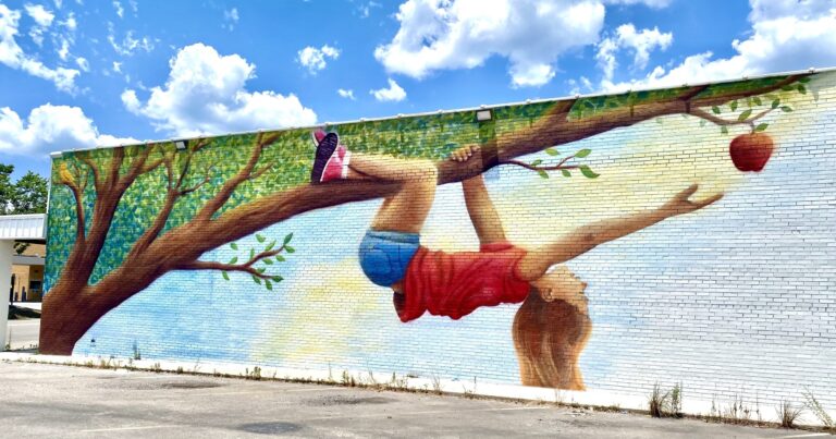 New “Apple Girl” mural finished in downtown Leeds