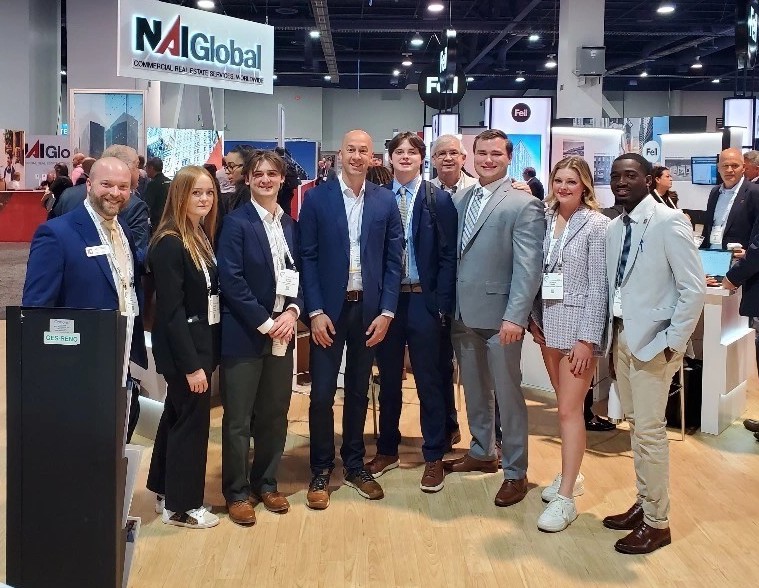 These UA students are networking across the country + scoring big jobs—find out how These UA students are networking across the country + scoring big jobs—find out how