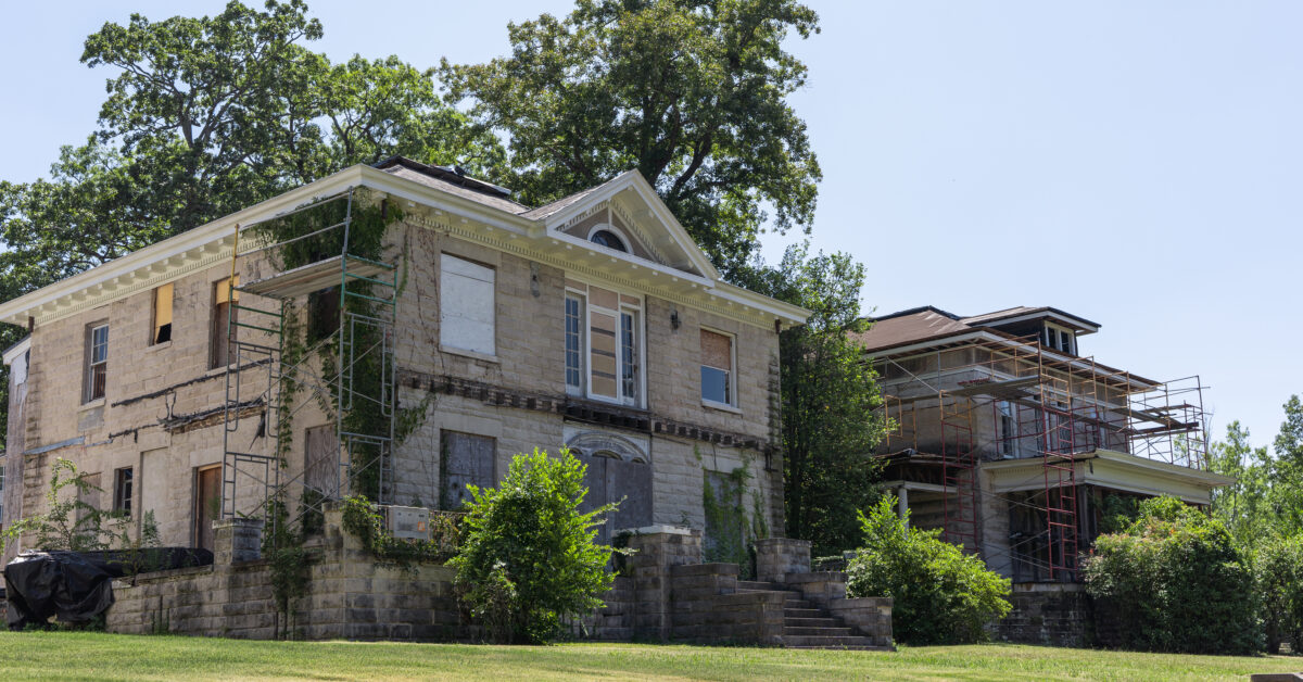 Two iconic vacant Highland Park houses sold, slated for restoration