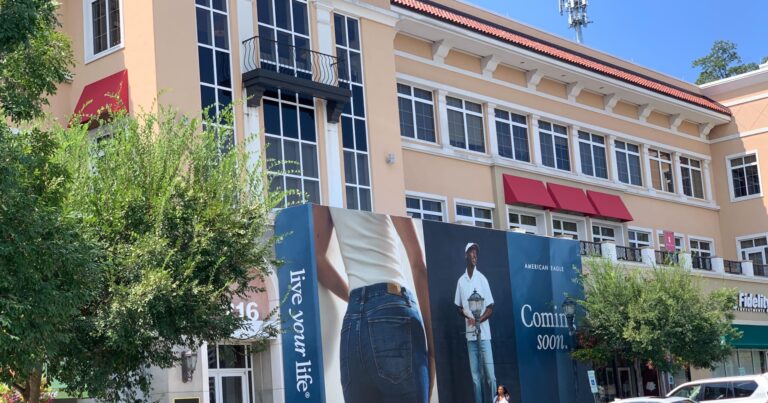 NEW: American Eagle coming to The Summit NEW: American Eagle coming to The Summit