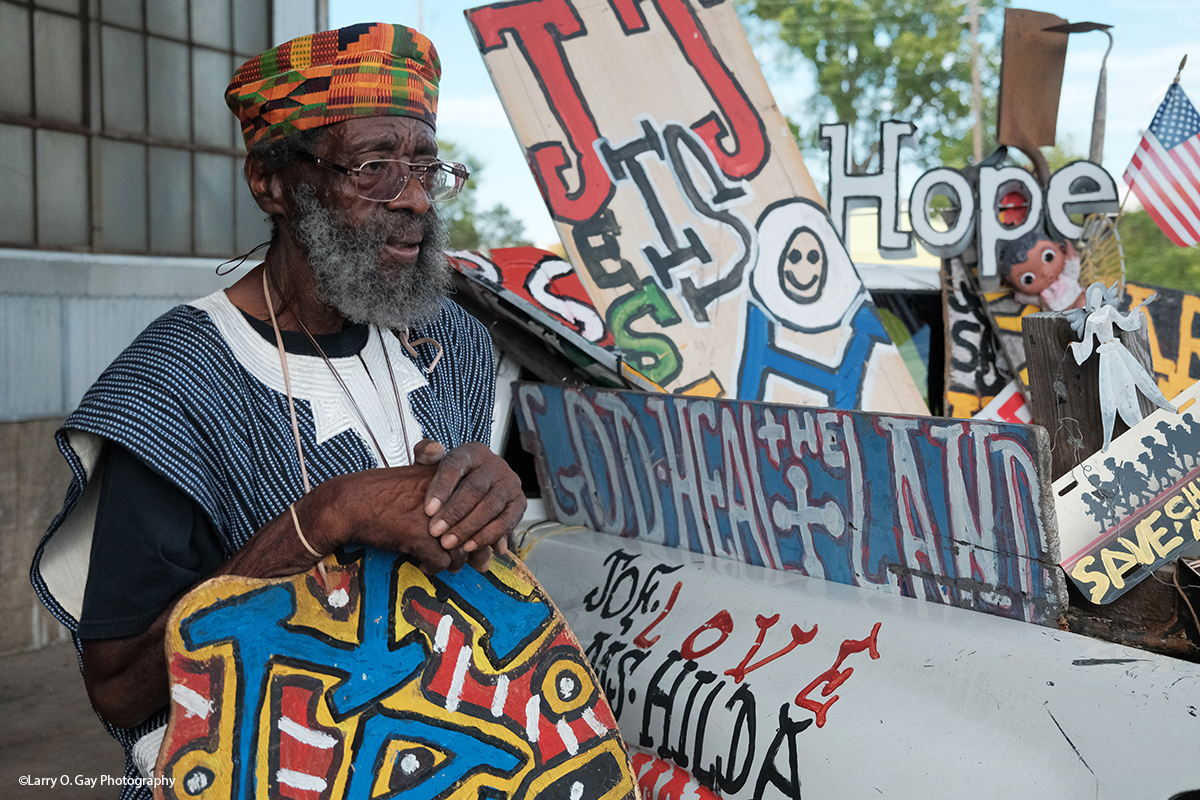 Visit “Joe Minter is Here” to see never-before-exhibited art at Marc Steel, now-Oct. 20
