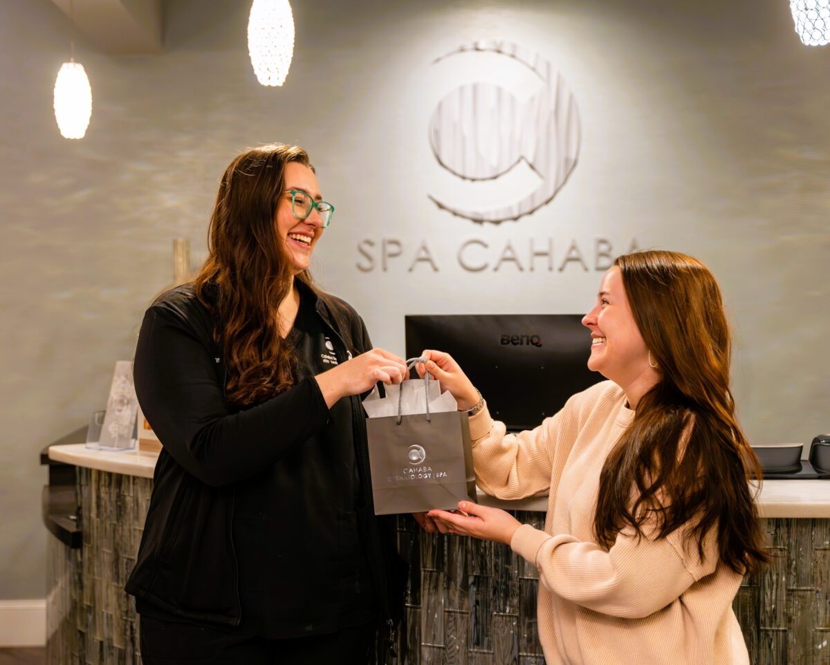 This local beauty event is offering free consultations, deals + more—Oct. 17-18