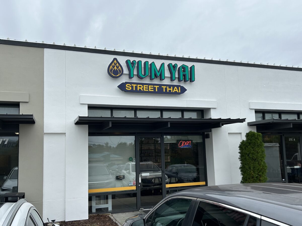 Locally-owned Thai restaurant on Highway 280 reopens after brief closure
