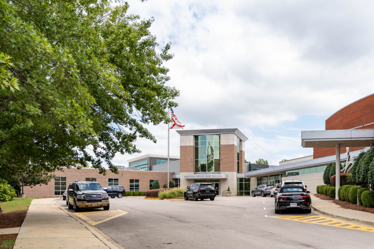 Birmingham dominates 'best school districts' list—see who came out on top 2 Mountain Brook High School