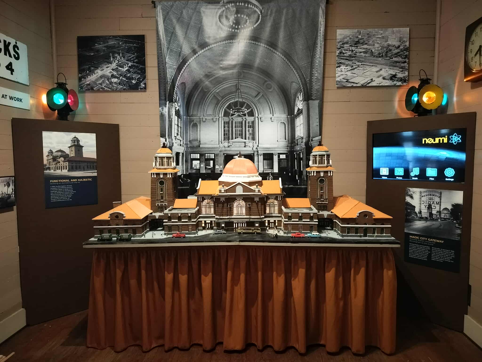 New Birmingham Terminal Station exhibit opening at Historic Leeds Depot, August 2