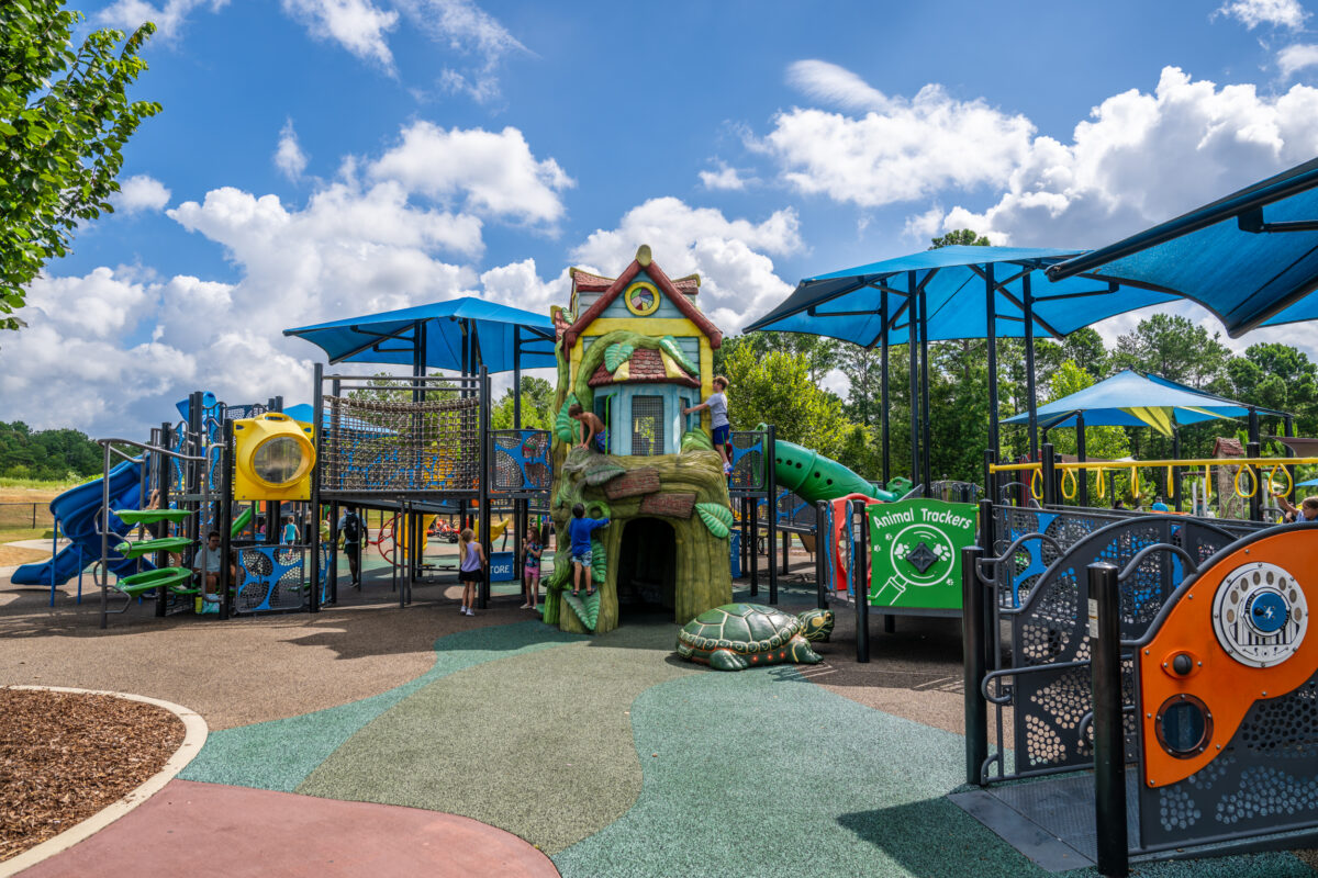How families, nature-lovers + enthusiasts can get out and stay active now 2 City of Hoover Splash Pad Playground (Bham Now)