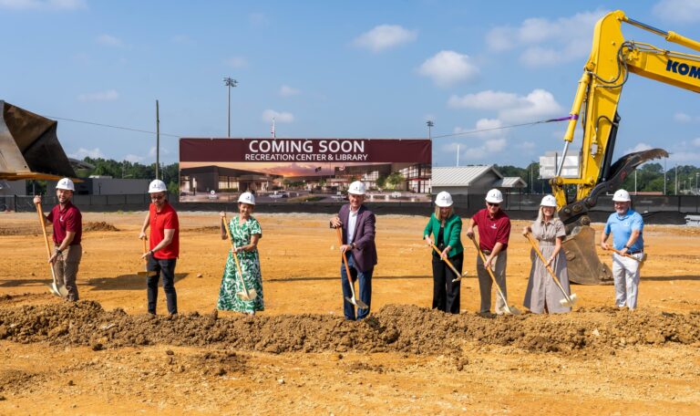 Alabaster breaks ground on new .7M recreation center and library Alabaster breaks ground on new .7M recreation center and library