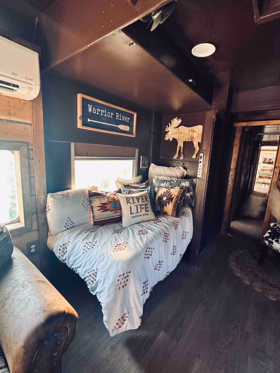 62b3e019 972b 45ce 95d9 74ad980484db.jpg Sleep inside a train car at this unique Airbnb—only 30 minutes from Birmingham [PHOTOS]