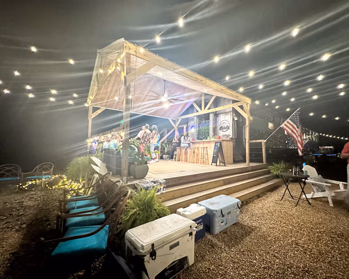 f7ae8fb2 10b4 4bab b66d b26bdcff9621.jpeg 1 Sleep inside a train car at this unique Airbnb—only 30 minutes from Birmingham [PHOTOS]
