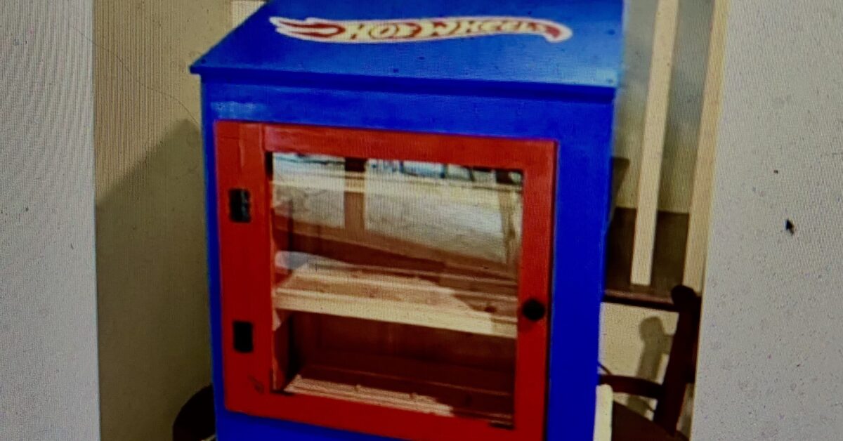 Homewood has its first Hot Wheels car library—see why local kids are excited Homewood has its first Hot Wheels car library—see why local kids are excited