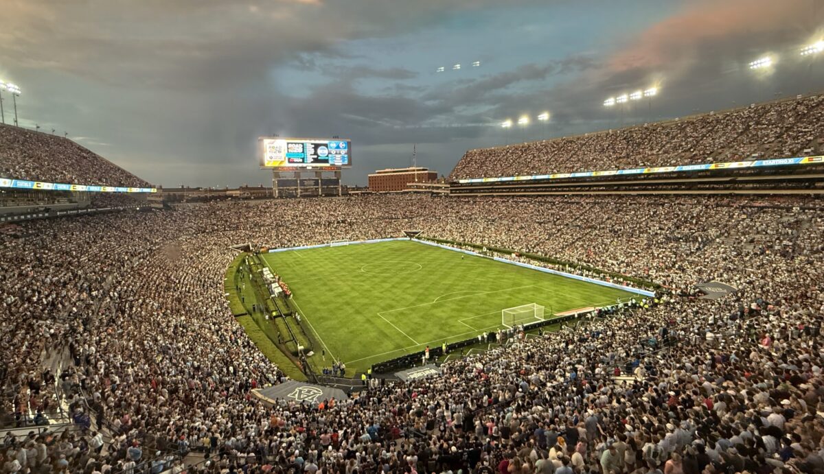 88,043 fans in Auburn to see Lionel Messi before the World Cup begins