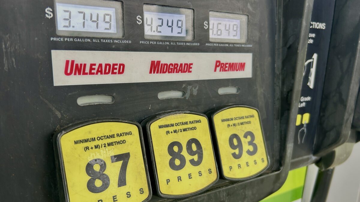 Cheapest gas in Birmingham right now: Stations below .60 as average hits .76