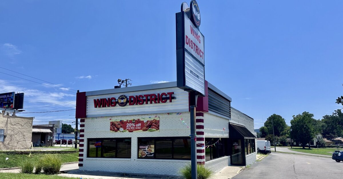 New: Wing District brings hibachi + 33 wing flavors to Midfield near Western Hills Mall