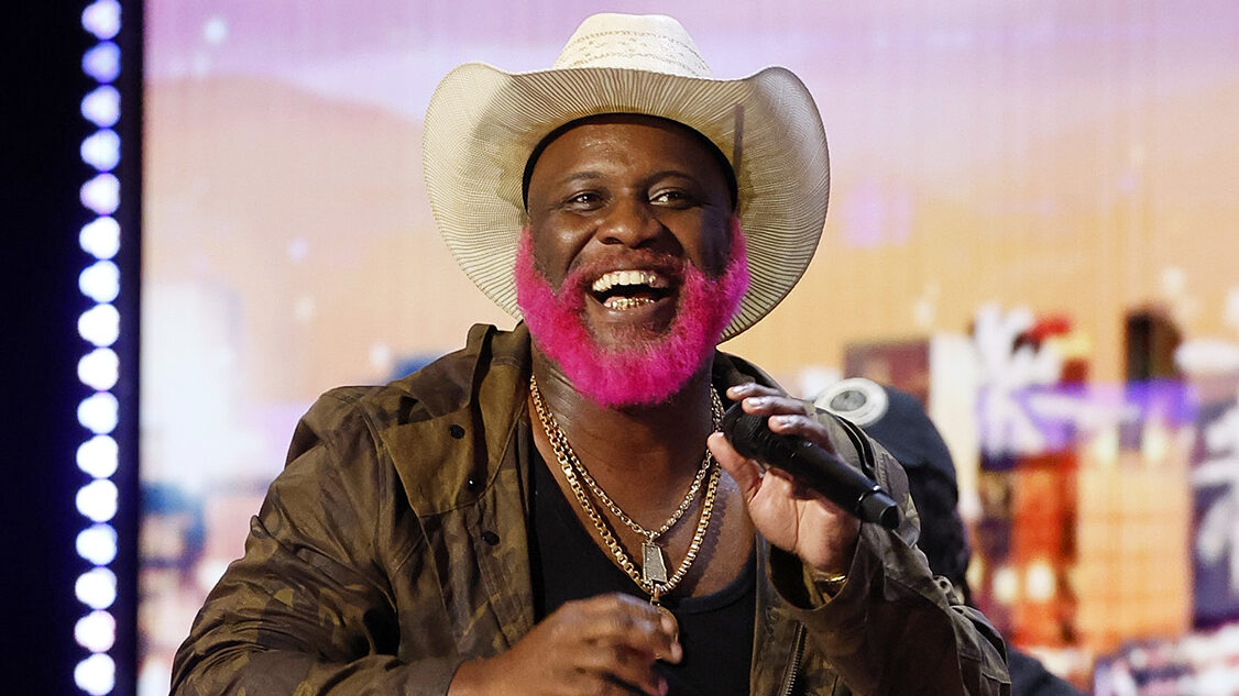 Pynk Beard wows all 4 judges on America’s Got Talent with ‘perfect audition’ Pynk Beard wows all 4 judges on America’s Got Talent with ‘perfect audition’